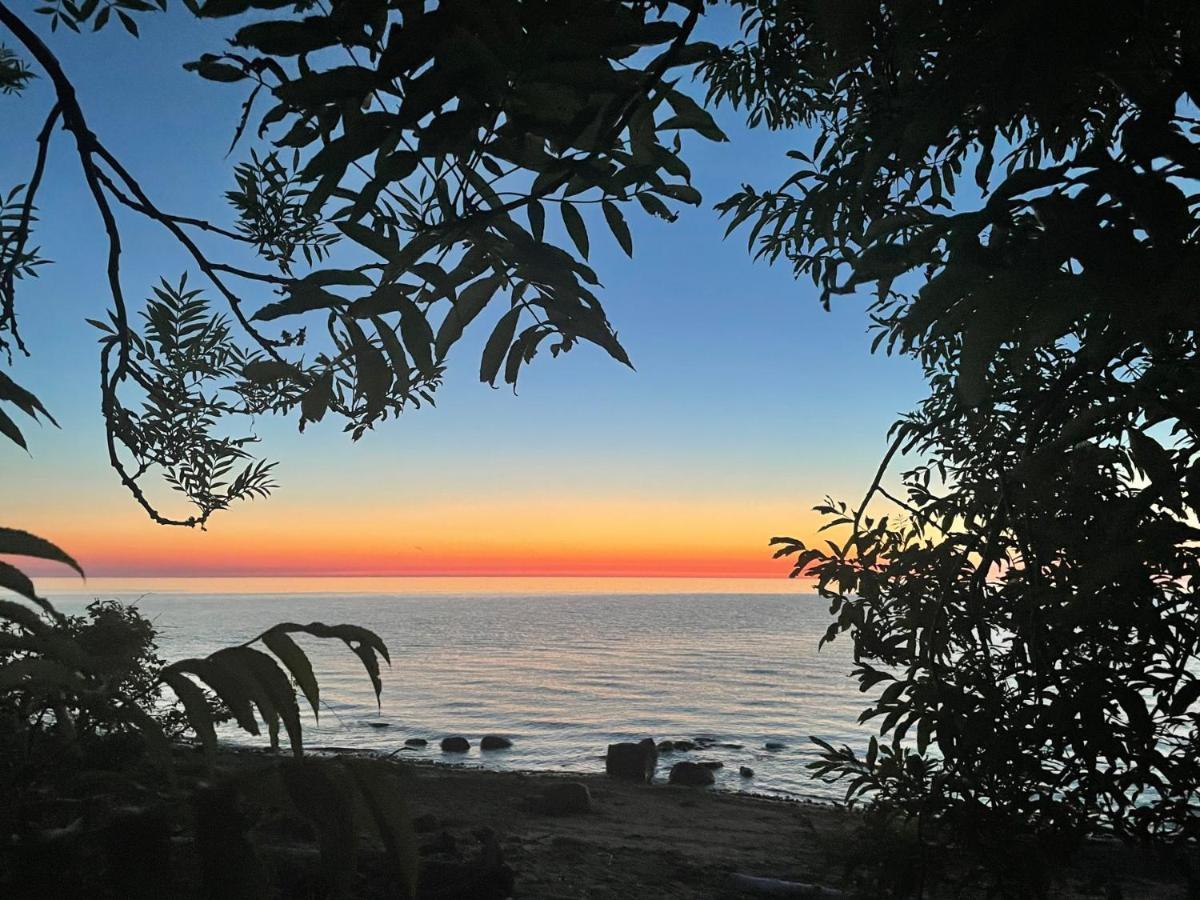 Mereaeaere Glamping Ja Rannamaja Liimala 外观 照片